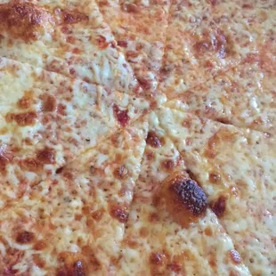 Delicious large cheese that never disappoints!