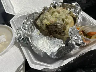 Georgie D's Liquor & Deli