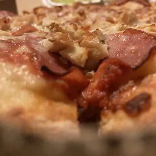 a close up of a pizza