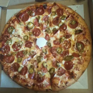 Large pepperoni &amp; jalapeno