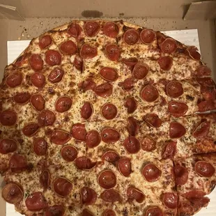Xtra large pepperoni pizza