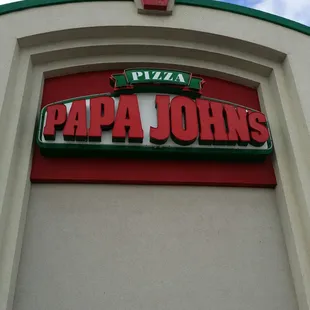 It's so easy to email our order. By the time we got to the store, it was hot and ready to go. Absolutely delicious!!