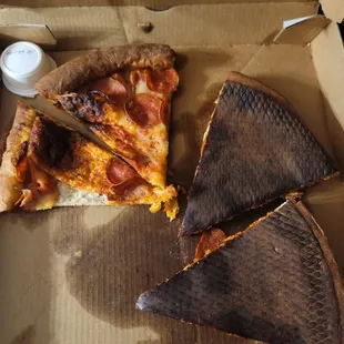 Burnt pizza #papajohns