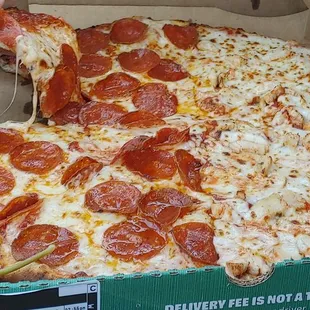 NY XL pizza 18inch half pepperoni half chicken