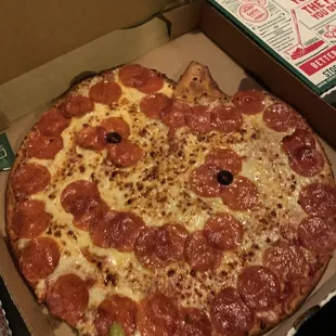 Papa johns PATHETIC excuse for a jack o lantern pizza!!!