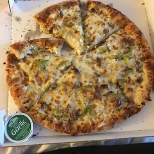 Philly cheesesteak pizza  super yum