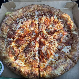 Garlic stuff crust pizza