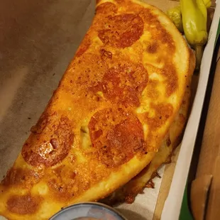 Pepperoni Crusted Papadia