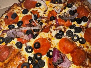 Round Table Pizza