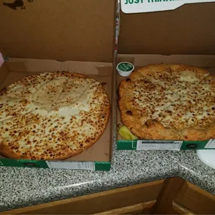 More crust less cheese and huge bubble in pizza. Crappy pizza!