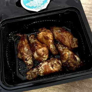 food, chicken wings, chicken, bbq wings, fried chicken, fried chicken wings, poultry, bbq chicken, chicken wings and fried chicken