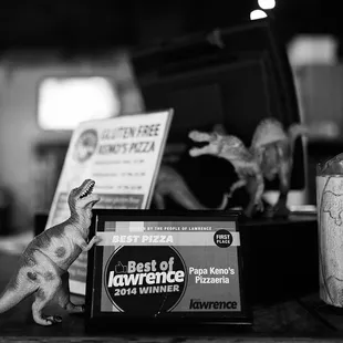 ramen and noodles, interior