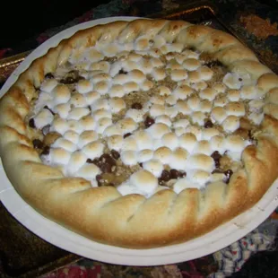 Smores pizza