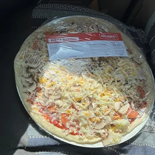 Pepperoni, extra pepperoni, mushrooms and extra mushrooms!!