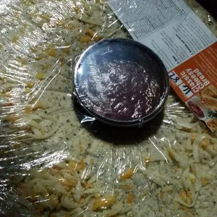 Some classic cheesy bread and a pepperoni cheese pizza