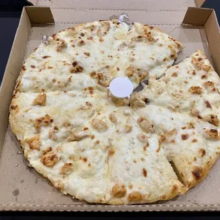 Chicken Garlic Alfredo Pizza  Chicken Alfredo Pizza