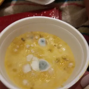 They took 2 hours to deliver frozen cheesecake and moldy flan.