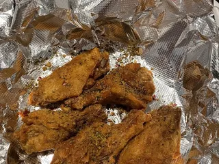 Burgh's Pizza & Wing Pub