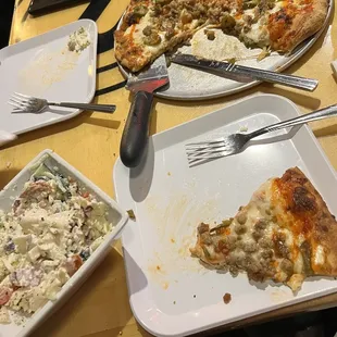 Papiracha pizza &amp; side of pasta salad with white garlic dressing