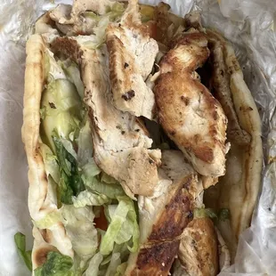 Grilled chicken pita