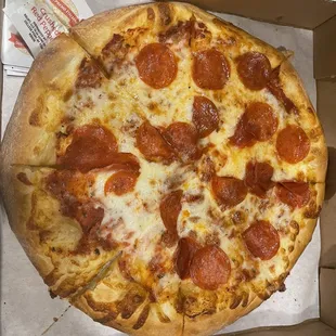 Medium pepperoni pizza