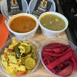 Tray for 6 includes 2 pickle veggies, 2 white bean stews and 2 lentil soups. The pickles are so good! Lentil soup phenomenal!