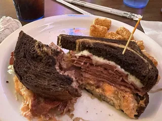 Papa Tronnio's Pizza