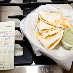 This is what a $7 quesadilla looks like.  Lincoln Park prices.