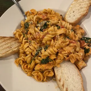 Chicken Pasta Rossa