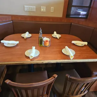 sushi and sashimi, interior