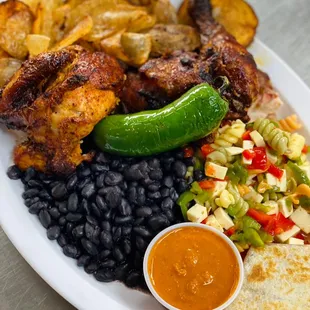 1/2 Pollo Special, 2 side orders,
Potatos and 3 flour tortillas !! Everyday Special!