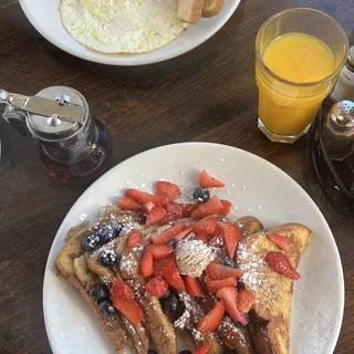 Berries French Toast