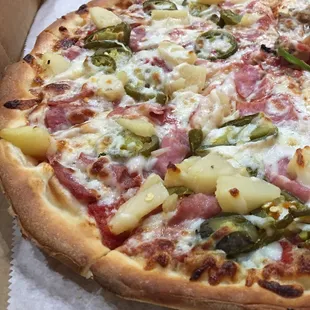 Pineapple ham &amp; jalapeño is YUM! :)....