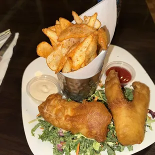 Fish n&apos; chips