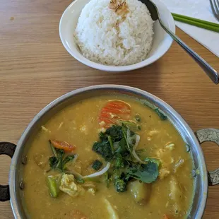 &quot;Red&quot; curry with chicken