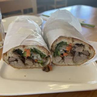 G2. Grilled Chicken Banh Mi