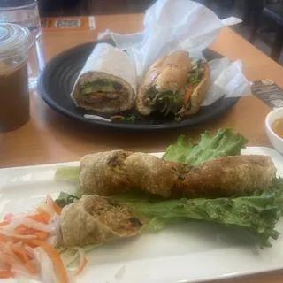 G4. Roast Duck Banh Mi