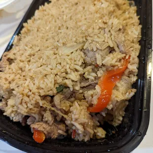 Basil fried rice with beef