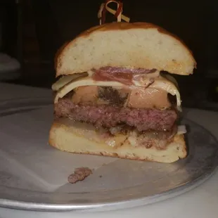 Burger v2.0 (Add Foie Gras)