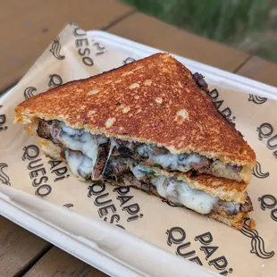 Texas Cheesesteak | Instagram: @telephonesmoothie