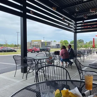 Papi&apos;s Patio