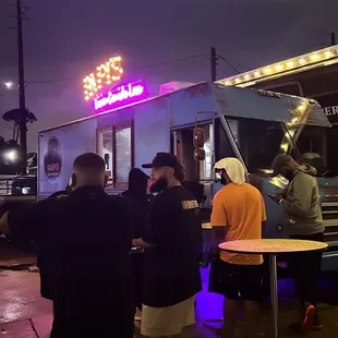 The line at papi's is worth it