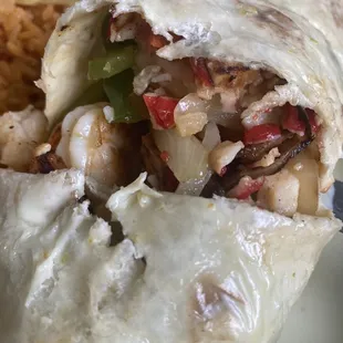 Burrito Del Mar to go