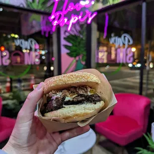 Uuuumami papi burger ($14)