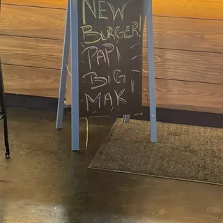 Papi's Big Mak
