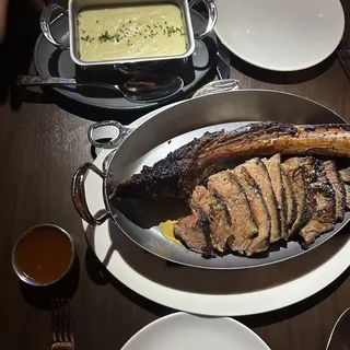 Papi Steak, Glatt Kosher Tomahawk