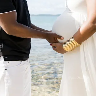 Beach Maternity Session