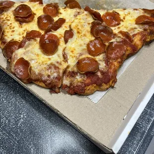 PAPIS FAMILY PIZZA
