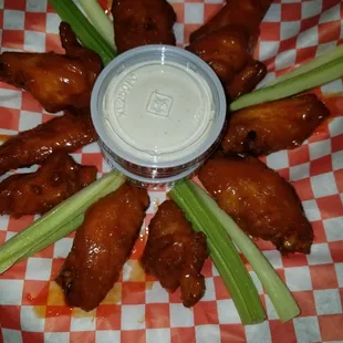 Papi's buffalo wings