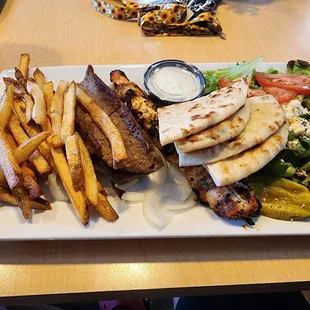 Hosue plate (hand carved gyro &amp; grilled chicken kabob) w/salad